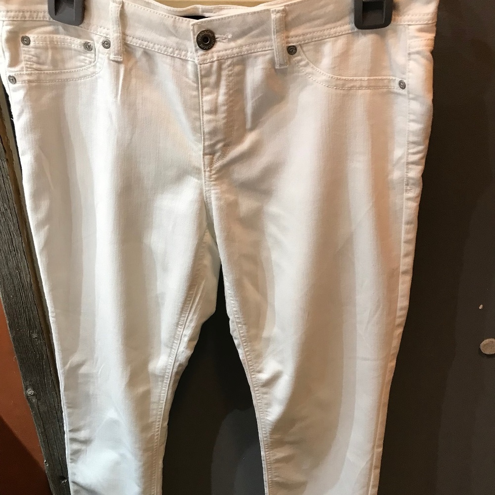 Jordache White Ankle Skinny Jeans